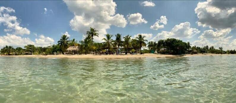 Mar Amar Casa De Playa Hotel Covenas Bagian luar foto